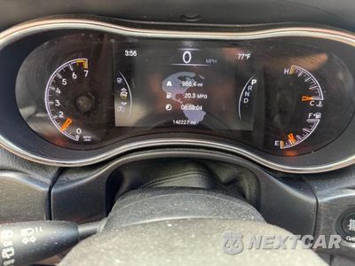Zdjęcie 8 z 10 samochodu: 2018 JEEP GRAND CHEROKEE LAREDO VIN:1C4RJFAG0JC139919 - miniatura