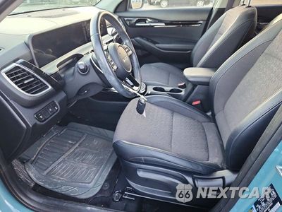 Zdjęcie 7 z 13 samochodu: 2025 KIA SELTOS S VIN:KNDEUCAA4S7787287 - miniatura