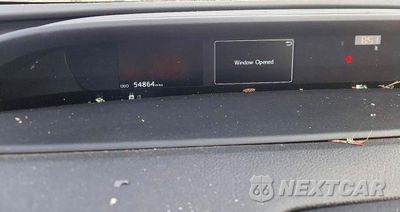 Zdjęcie 9 z 12 samochodu: 2018 TOYOTA PRIUS TWO VIN:JTDKBRFU2J3589330 - miniatura