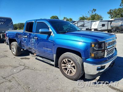 Czwarte zdjęcie samochodu z boku: 2015 CHEVROLET SILVERADO K1500 LT VIN:1GCVKREC1FZ332282 - miniatura