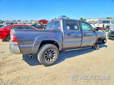 Trzecie zdjęcie samochodu z tyłu: 2015 TOYOTA TACOMA DOUBLE CAB PRERUNNER VIN:5TFJU4GN8FX074655 - miniatura