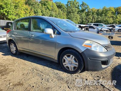Czwarte zdjęcie samochodu z boku: 2011 NISSAN VERSA 1.8 S VIN:3N1BC1CP6BL450498 - miniatura