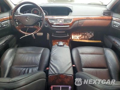 Zdjęcie 8 z 12 samochodu: 2013 MERCEDES-BENZ S 550 VIN:WDDNG7DBXDA532027 - miniatura