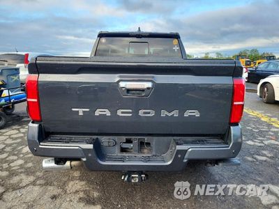 Zdjęcie 6 z 12 samochodu: 2025 TOYOTA TACOMA LIMITED VIN:3TMLB5JN3SM100320 - miniatura