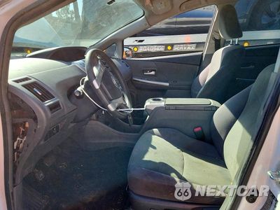 Zdjęcie 7 z 13 samochodu: 2013 TOYOTA PRIUS V THREE VIN:JTDZN3EU5D3212757 - miniatura