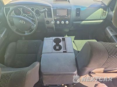 Zdjęcie 8 z 12 samochodu: 2013 TOYOTA TUNDRA VIN:5TFRU5F1XDX028782 - miniatura