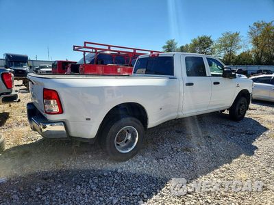 Trzecie zdjęcie samochodu z tyłu: 2024 RAM 3500 TRADESMAN VIN:3C63RRGL3RG152796 - miniatura