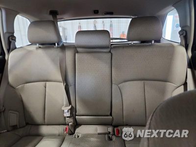 Zdjęcie 10 z 13 samochodu: 2011 SUBARU OUTBACK 2.5I VIN:4S4BRCAC9B3424606 - miniatura