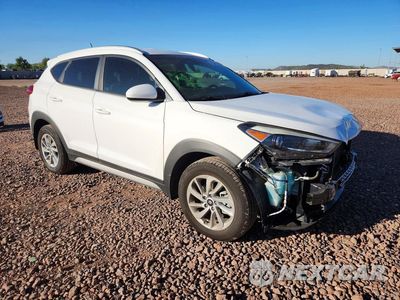 Czwarte zdjęcie samochodu z boku: 2017 HYUNDAI TUCSON SE VIN:KM8J33A47HU297640 - miniatura