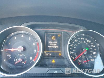 Zdjęcie 9 z 13 samochodu: 2015 VOLKSWAGEN GTI VIN:3VW4T7AU5FM058871 - miniatura