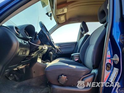 Zdjęcie 7 z 13 samochodu: 2004 TOYOTA RAV4 BASE VIN:JTEGD20V840040841 - miniatura