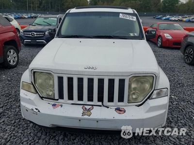 Piąte zdjęcie samochodu w środku: 2011 JEEP LIBERTY SPORT VIN:1J4PN2GKXBW513186 - miniatura