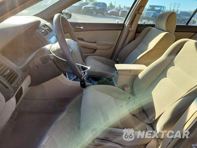 Zdjęcie 7 z 12 samochodu: 2006 HONDA ACCORD LX VIN:1HGCM56426A065350 - miniatura