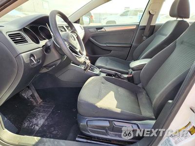 Zdjęcie 7 z 12 samochodu: 2016 VOLKSWAGEN JETTA SE VIN:3VWD67AJ3GM257173 - miniatura