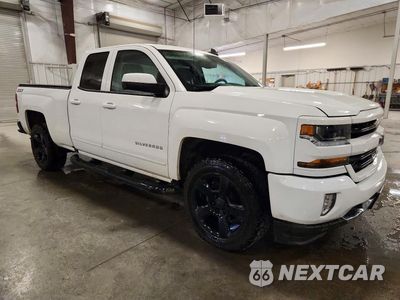 Czwarte zdjęcie samochodu z boku: 2019 CHEVROLET SILVERADO LD K1500 LT VIN:2GCVKPEC5K1100145 - miniatura