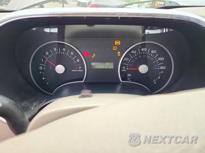 Zdjęcie 9 z 13 samochodu: 2006 FORD EXPLORER XLT VIN:1FMEU73E26UB44916 - miniatura
