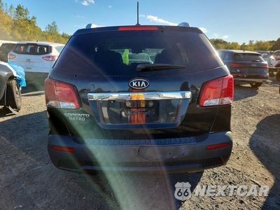 Zdjęcie 6 z 13 samochodu: 2013 KIA SORENTO LX VIN:5XYKTDA6XDG376862 - miniatura