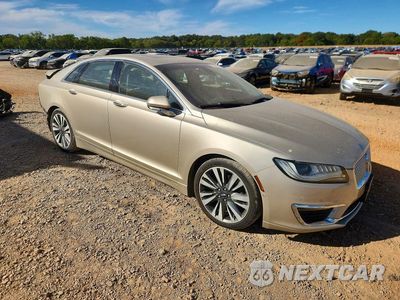 Czwarte zdjęcie samochodu z boku: 2017 LINCOLN MKZ HYBRID RESERVE VIN:3LN6L5MU9HR643241 - miniatura