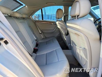 Zdjęcie 10 z 12 samochodu: 2007 MERCEDES-BENZ C-CLASS VIN:WDDRF52H27E025717 - miniatura
