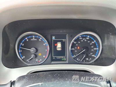Zdjęcie 9 z 14 samochodu: 2016 TOYOTA RAV4 XLE VIN:2T3WFREV8GW281004 - miniatura