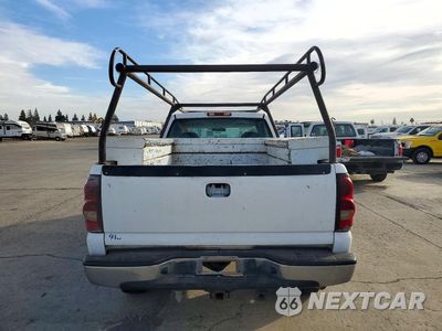 Zdjęcie 6 z 12 samochodu: 2004 CHEVROLET SILVERADO C2500 HEAVY DUTY VIN:1GCHC24U04E282393 - miniatura