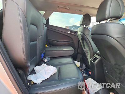 Zdjęcie 11 z 13 samochodu: 2018 HYUNDAI TUCSON LIMITED VIN:KM8J33A2XJU613164 - miniatura