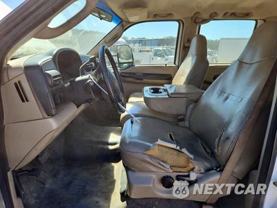 Zdjęcie 7 z 13 samochodu: 2006 FORD F450 SUPER DUTY VIN:1FDXW46P56EB59967 - miniatura
