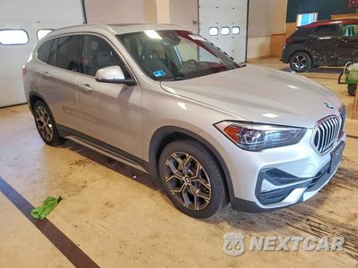 Czwarte zdjęcie samochodu z boku: 2020 BMW X1 XDRIVE28I VIN:WBXJG9C06L5R96284 - miniatura