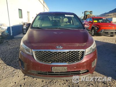Piąte zdjęcie samochodu w środku: 2017 KIA SEDONA LX VIN:KNDMB5C18H6247644 - miniatura