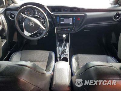 Zdjęcie 8 z 13 samochodu: 2019 TOYOTA COROLLA SE VIN:2T1BURHEXKC204525 - miniatura