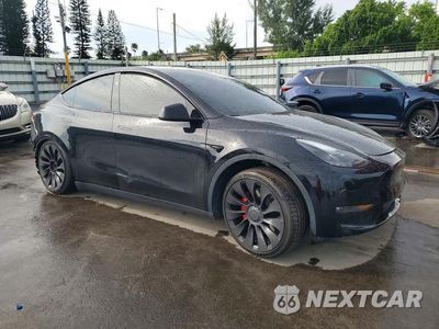 Czwarte zdjęcie samochodu z boku: 2023 TESLA MODEL Y VIN:7SAYGDEF5PF828949 - miniatura