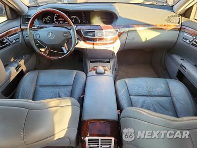 Zdjęcie 8 z 12 samochodu: 2007 MERCEDES-BENZ S 550 4MATIC VIN:WDDNG86X97A097925 - miniatura