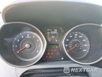 Zdjęcie 9 z 12 samochodu: 2012 HYUNDAI ELANTRA GLS VIN:5NPDH4AE3CH062429 - miniatura