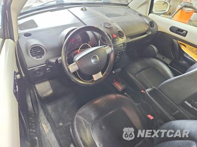 Zdjęcie 8 z 12 samochodu: 2010 VOLKSWAGEN NEW BEETLE VIN:3VWRG3AL4AM009535 - miniatura