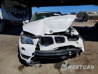 Piąte zdjęcie samochodu w środku: 2015 BMW X1 SDRIVE28I VIN:WBAVM1C53FV318839 - miniatura