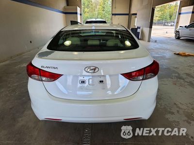 Zdjęcie 6 z 13 samochodu: 2013 HYUNDAI ELANTRA GLS VIN:5NPDH4AE2DH223127 - miniatura