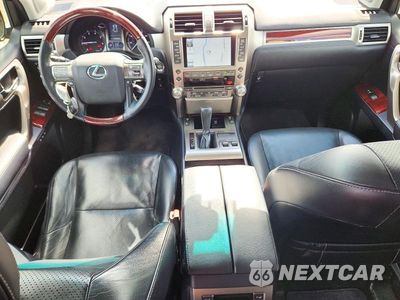 Zdjęcie 8 z 13 samochodu: 2013 LEXUS GX 460 VIN:JTJBM7FX0D5052079 - miniatura