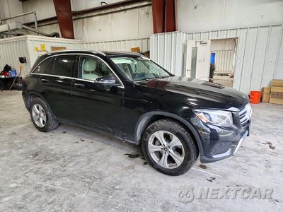 Czwarte zdjęcie samochodu z boku: 2018 MERCEDES-BENZ GLC 300 4MATIC VIN:WDC0G4KB2JV070616 - miniatura