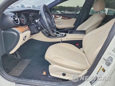 Zdjęcie 7 z 13 samochodu: 2018 MERCEDES-BENZ E 300 VIN:WDDZF4JBXJA388613 - miniatura