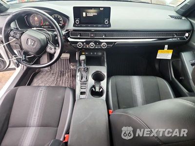 Zdjęcie 8 z 12 samochodu: 2025 HONDA CIVIC SPORT VIN:19XFL2H88SE020501 - miniatura