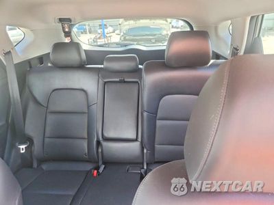 Zdjęcie 10 z 13 samochodu: 2019 HYUNDAI TUCSON LIMITED VIN:KM8J33AL3KU012589 - miniatura