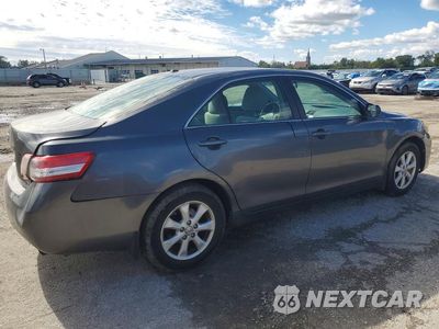 Trzecie zdjęcie samochodu z tyłu: 2011 TOYOTA CAMRY LE VIN:4T4BF3EK2BR120379 - miniatura