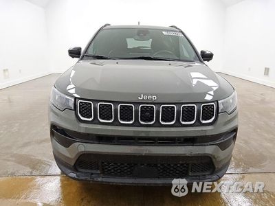 Piąte zdjęcie samochodu w środku: 2023 JEEP COMPASS LATITUDE VIN:3C4NJDBN6PT558130 - miniatura