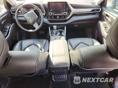 Zdjęcie 8 z 12 samochodu: 2020 TOYOTA HIGHLANDER HYBRID XLE VIN:5TDHBRCH5LS502619 - miniatura