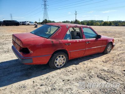 Trzecie zdjęcie samochodu z tyłu: 1991 MERCEDES-BENZ 300 E VIN:WDBEA30DXMB302024 - miniatura