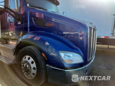 Zdjęcie 14 z 14 samochodu: 2017 PETERBILT 579 SEMI TRUCK VIN:1XPBDP9X9HD420686 - miniatura