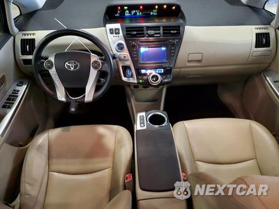 Zdjęcie 8 z 12 samochodu: 2013 TOYOTA PRIUS V FIVE VIN:JTDZN3EU3D3267501 - miniatura