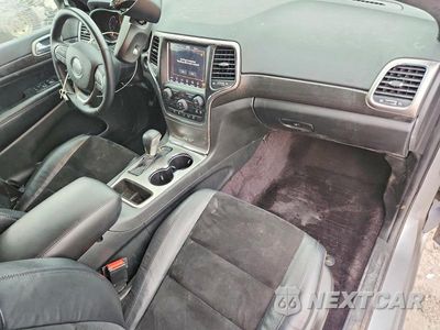 Zdjęcie 8 z 13 samochodu: 2018 JEEP GRAND CHEROKEE LAREDO VIN:1C4RJFAG0JC203571 - miniatura
