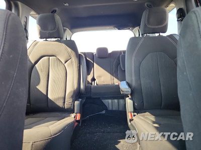 Zdjęcie 10 z 13 samochodu: 2018 CHRYSLER PACIFICA VIN:2C4RC1FG3JR361934 - miniatura