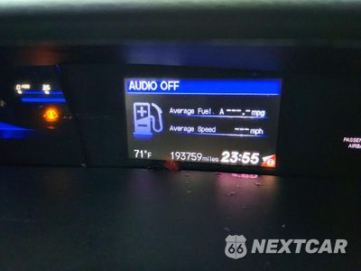 Zdjęcie 9 z 12 samochodu: 2015 HONDA CIVIC LX VIN:19XFB2F54FE071723 - miniatura